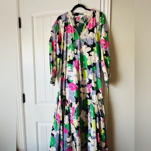 NWT H&M multi color maxi dress. size Small